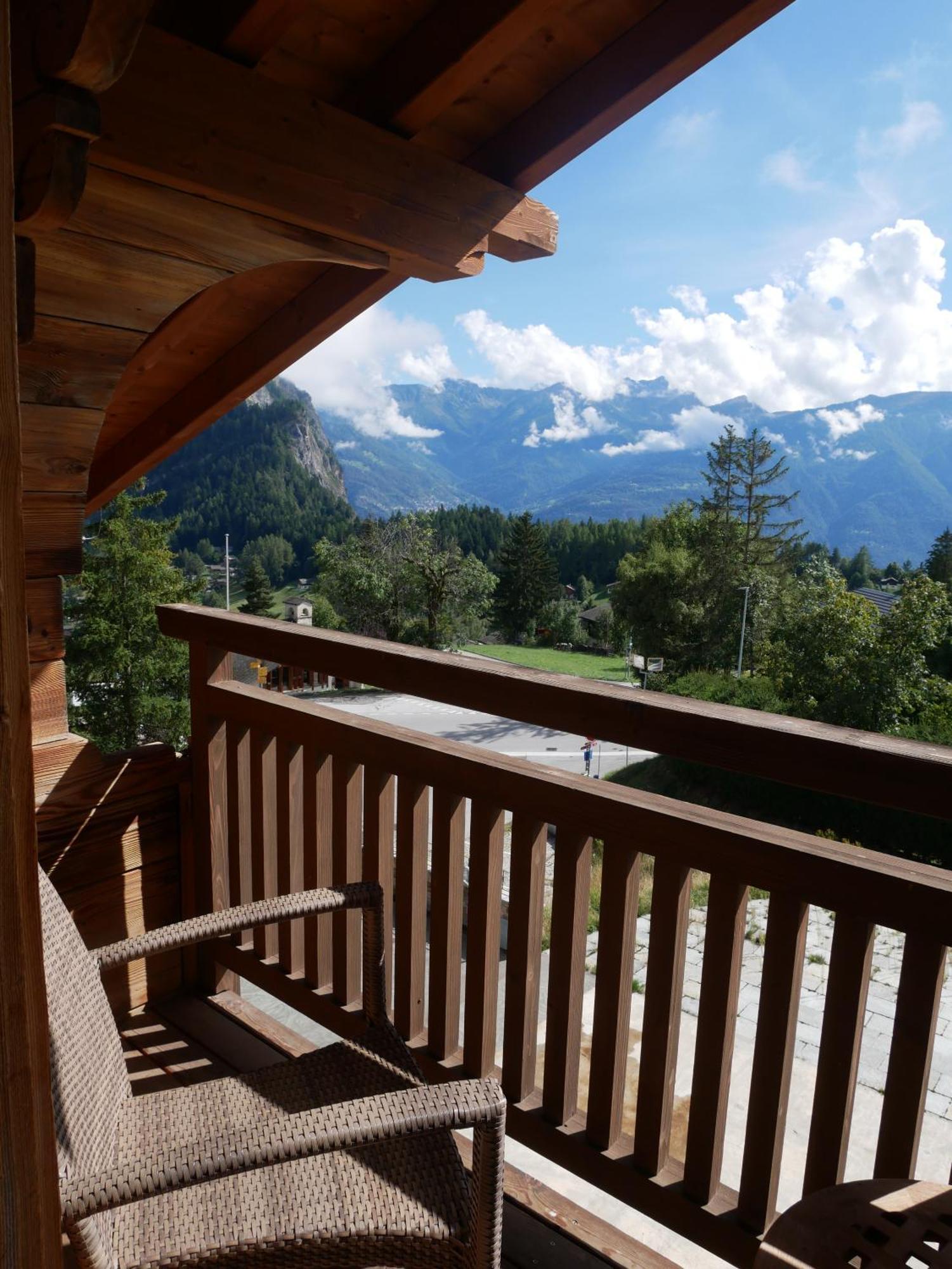 Between Boutique Hotel Chamoson Bagian luar foto
